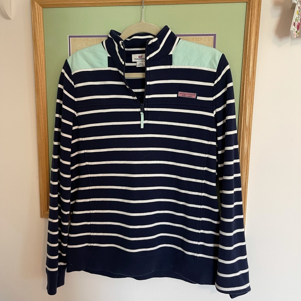 NAVY AND WHITE STRIP VINEYARD VINES SHEP SHIRT
